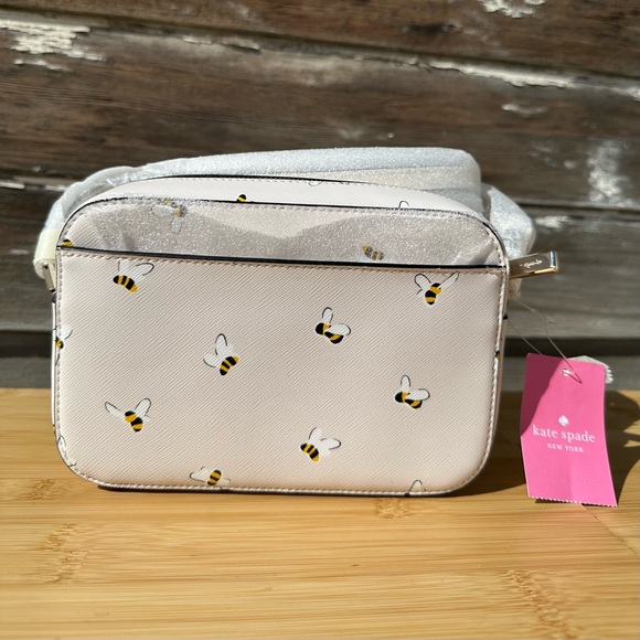 Kate Spade Staci Bee printed crossbody cream and gold NWT - Picture 4 of 9
